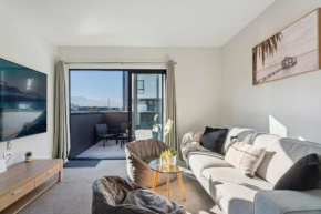 Multi-floor Townhouse in Vibrant Retail District, Queenstown